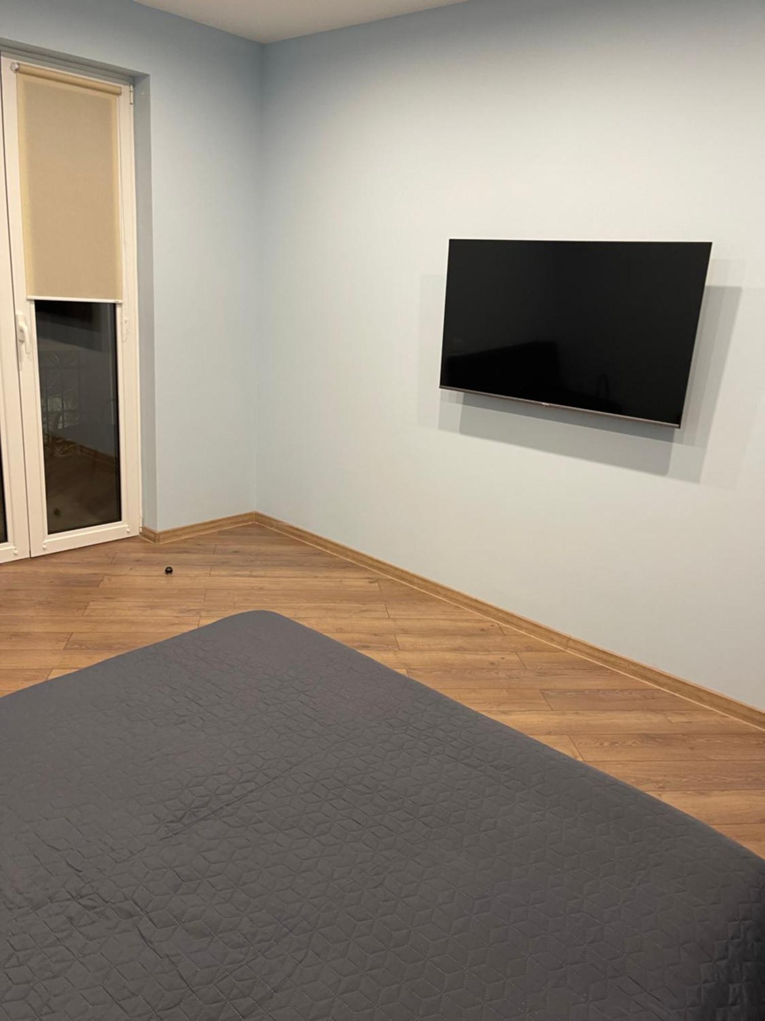 Appartamento Yerevan Downtown Luxe Esterno foto